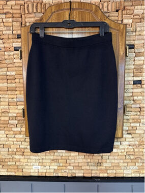 NWT ST. JOHN COLLECTION by Marie Gray Black Santana Knit Pencil Skirt Sz 6